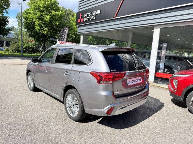 Mitsubishi Outlander image 8