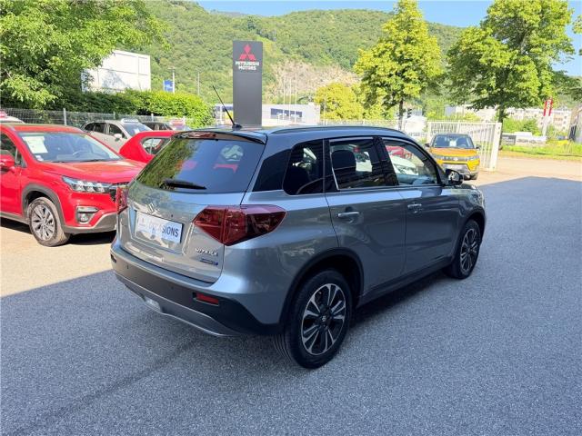 Suzuki Vitara image 1