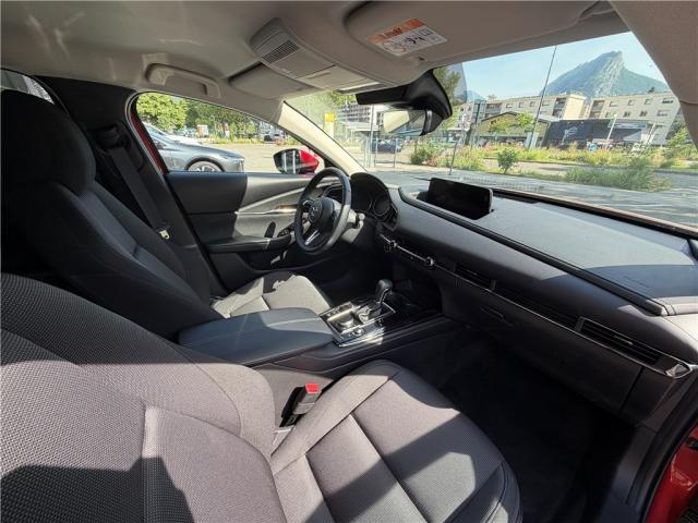 Mazda Cx-30 image 9