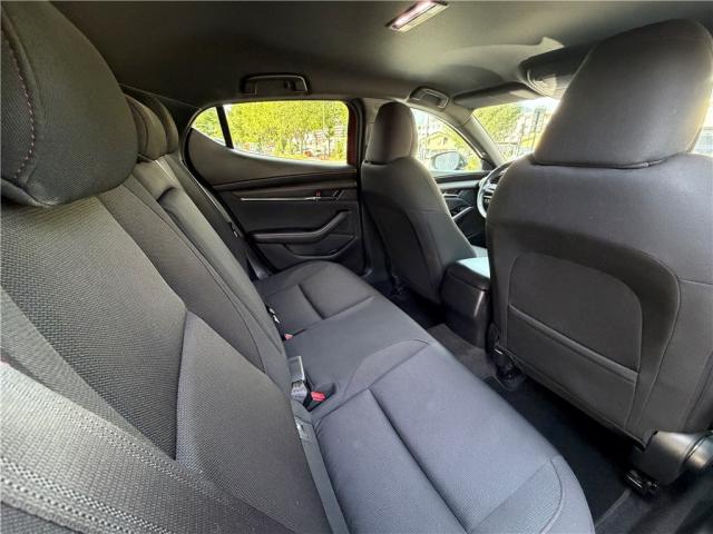 Mazda 3 image 1