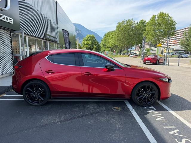 Mazda 3 image 9