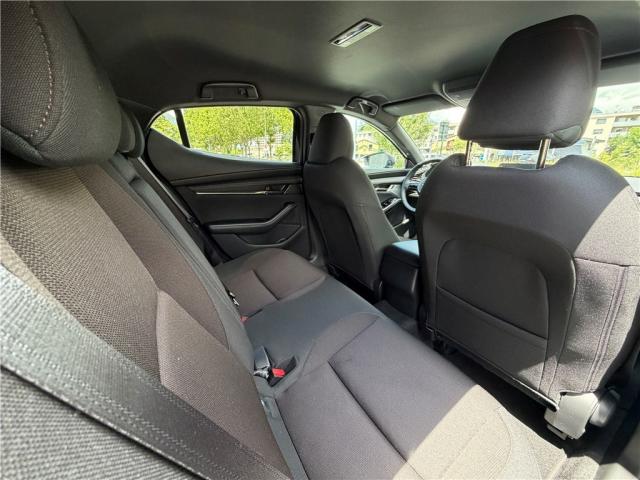 Mazda 3 image 1