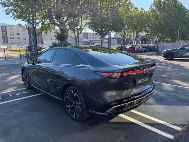 Mazda 6 image 1