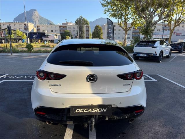Mazda 3 image 2