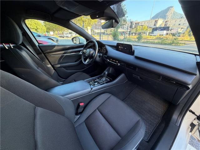 Mazda 3 image 1