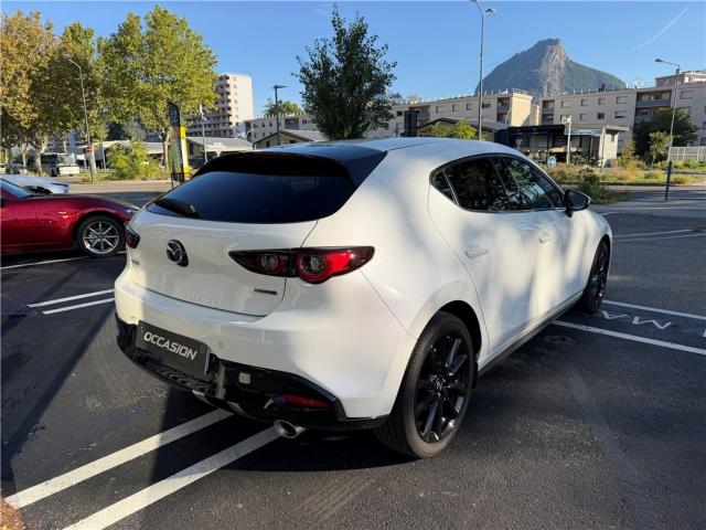 Mazda 3 image 1