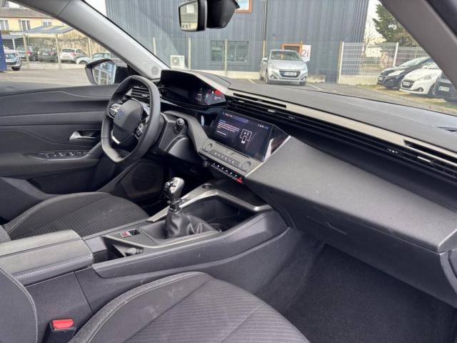 Peugeot 308 image 1