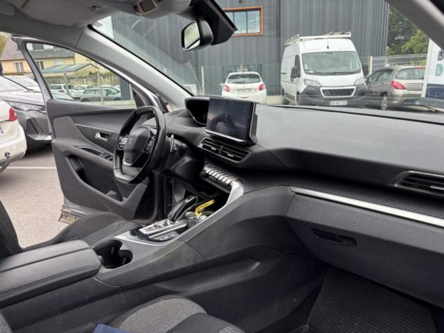 Peugeot 3008 image 8
