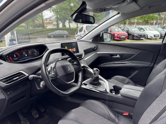 Peugeot 3008 image 2