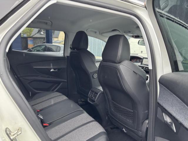 Peugeot 3008 image 1