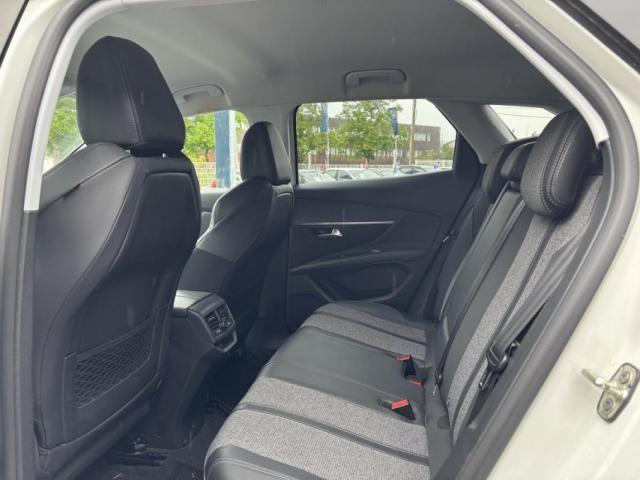 Peugeot 3008 image 9