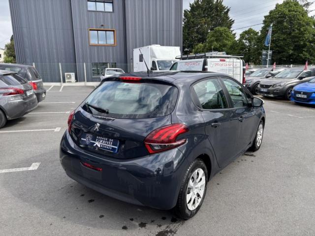 Peugeot 208 image 7