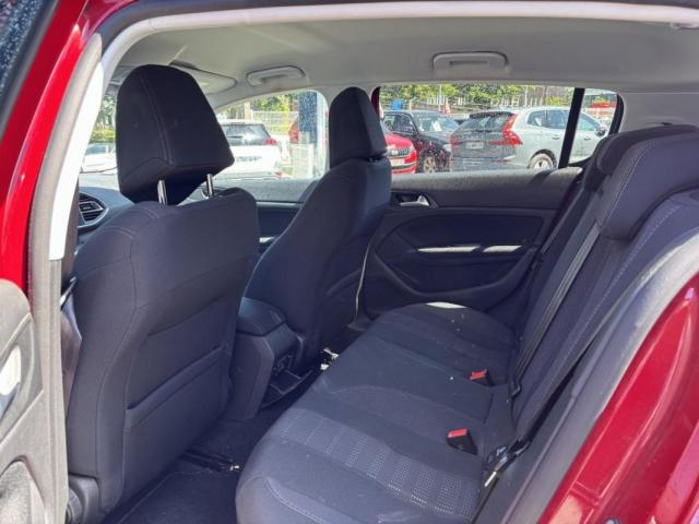 Peugeot 308 image 6