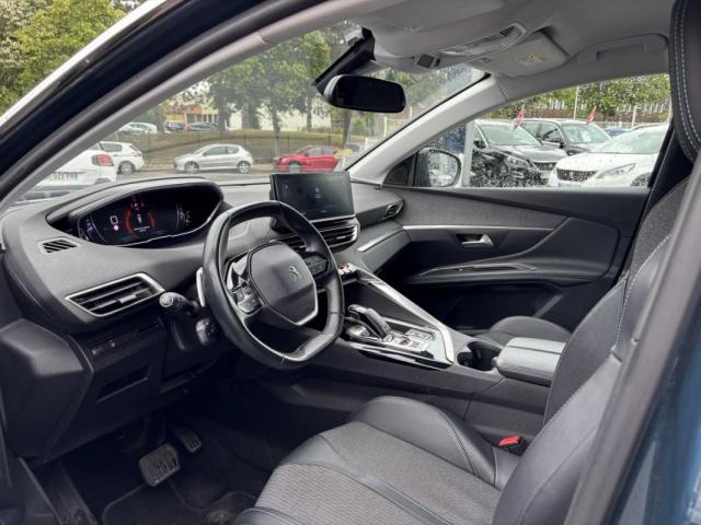 Peugeot 3008 image 2