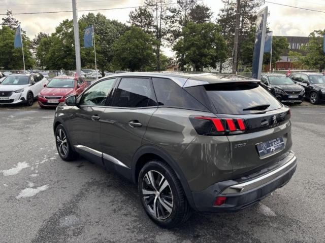 Peugeot 3008 image 3