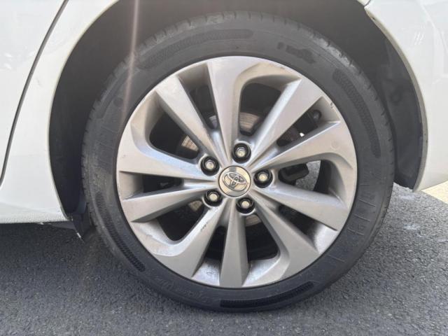 Toyota Auris image 8