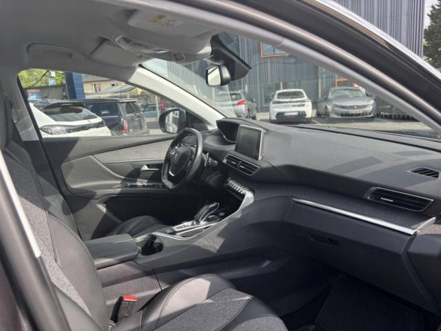 Peugeot 5008 image 6