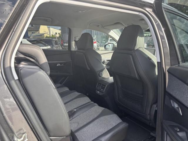 Peugeot 5008 image 8