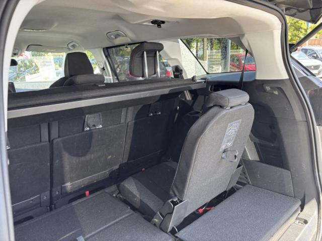Peugeot 5008 image 8