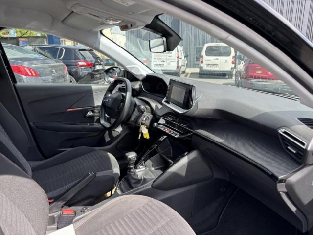 Peugeot 208 image 5