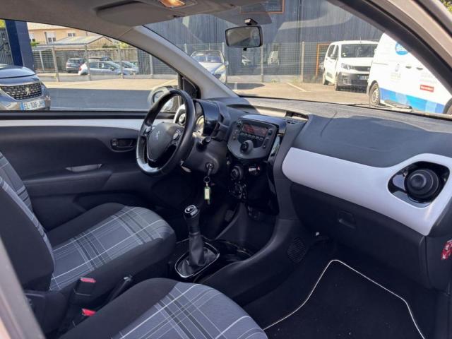 Peugeot 108 image 1