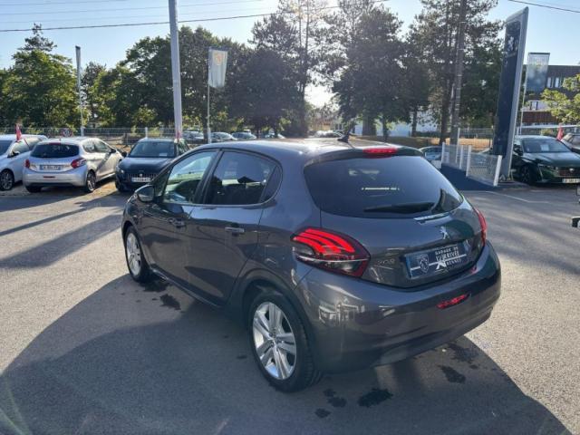 Peugeot 208 image 4