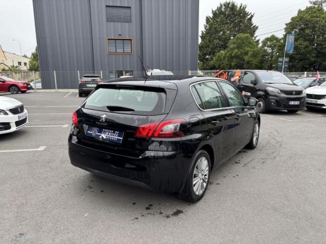 Peugeot 308 image 9