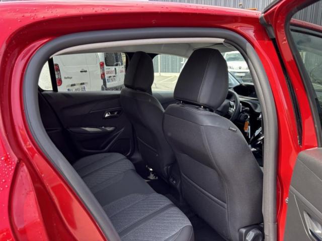 Peugeot 208 image 2