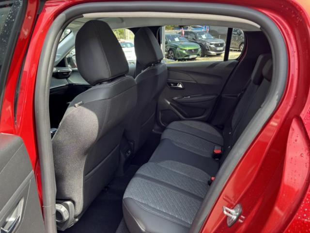 Peugeot 208 image 6