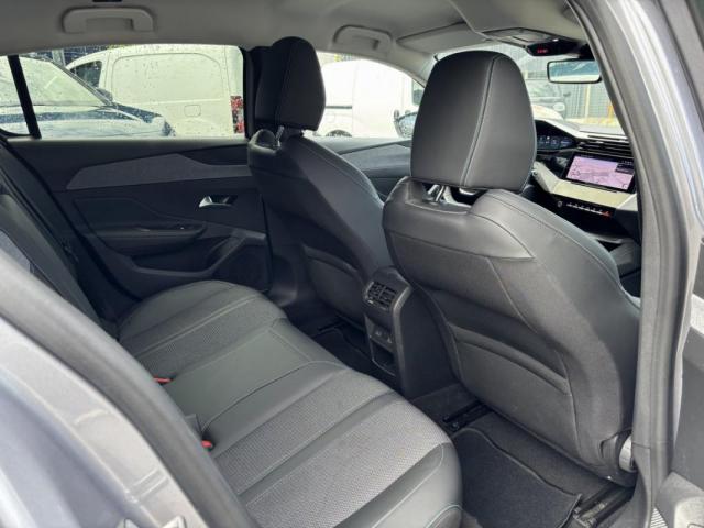 Peugeot 308 image 2