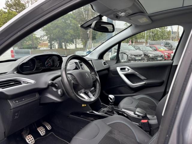 Peugeot 2008 image 2