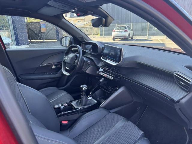 Peugeot 2008 image 2