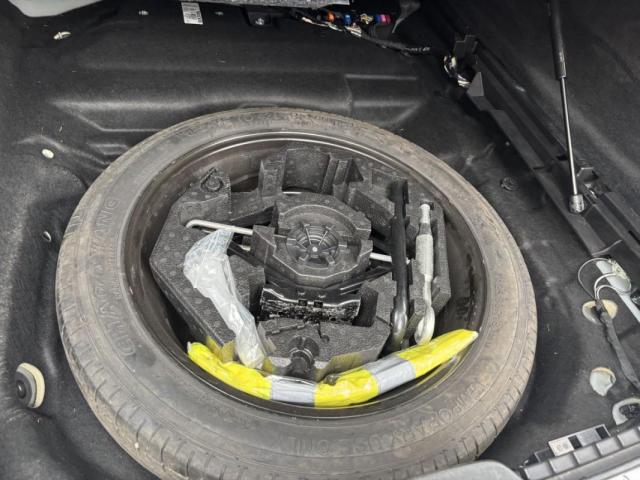 Volvo V90 Cross Country image 8