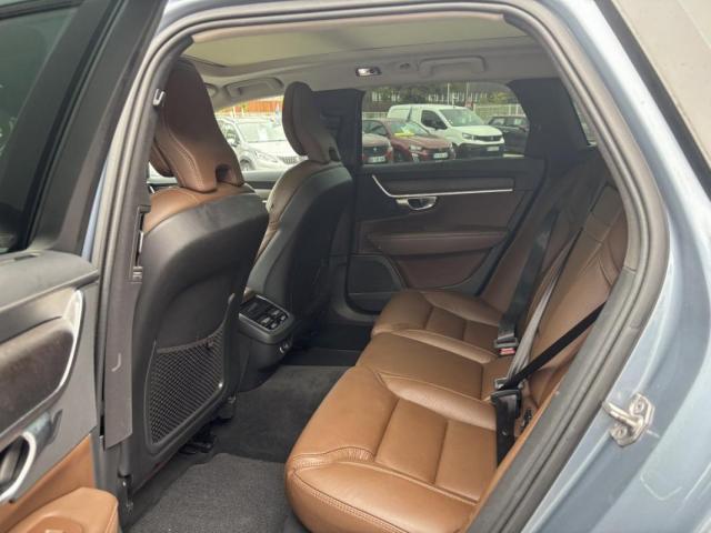 Volvo V90 Cross Country image 3