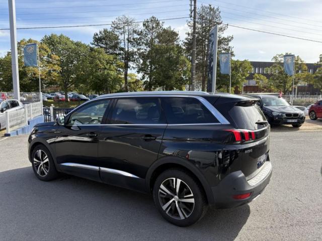 Peugeot 5008 image 8