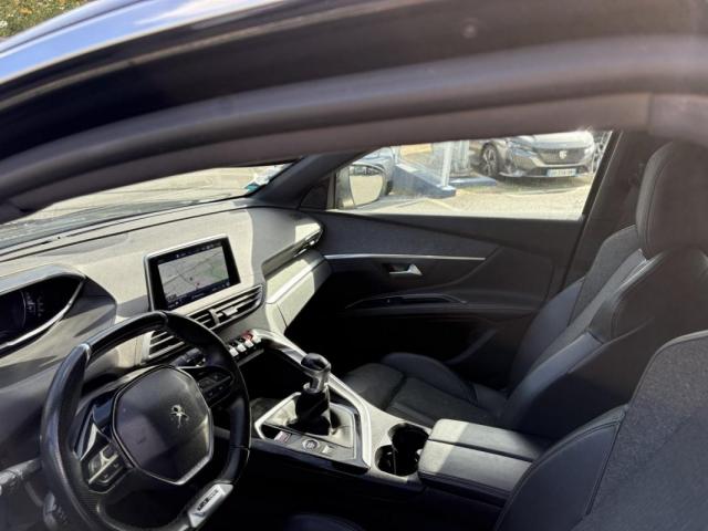 Peugeot 5008 image 6
