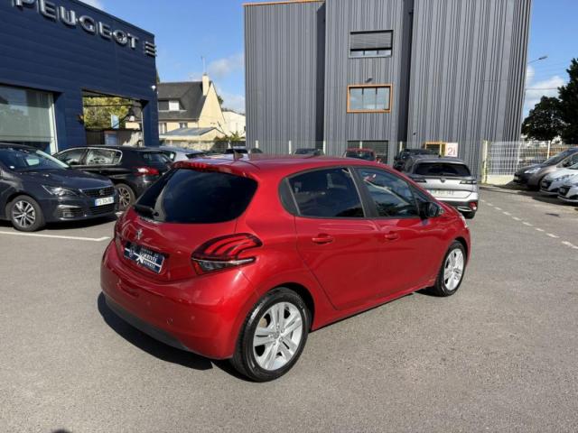 Peugeot 208 image 3