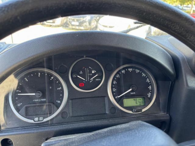 Land Rover Defender image 8