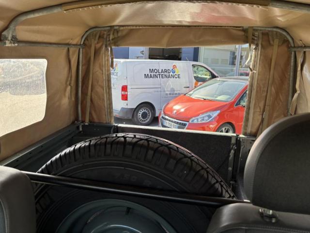 Land Rover Defender image 6