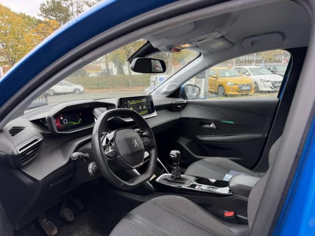 Peugeot 208 image 1