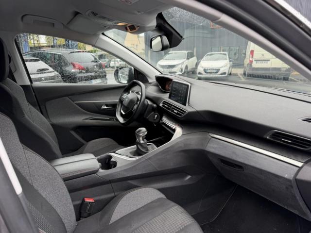 Peugeot 5008 image 8
