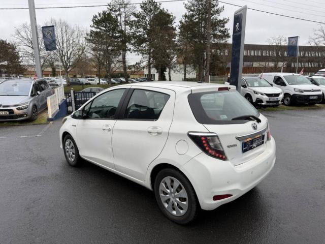 Toyota Yaris image 2