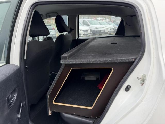 Toyota Yaris image 5