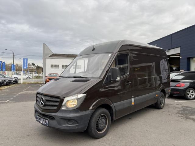 Mercedes Benz Sprinter image 1