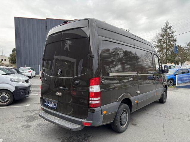 Mercedes Benz Sprinter image 9