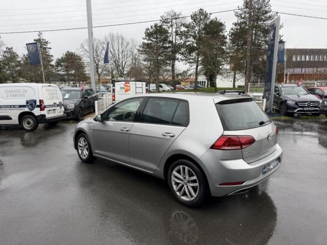 Volkswagen Golf image 8
