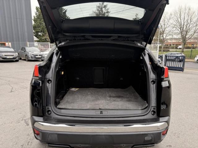 Peugeot 3008 image 2