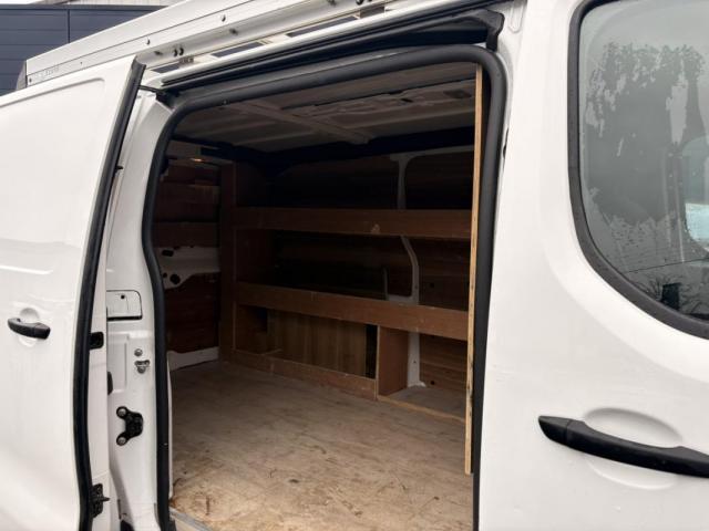 Citroen Jumpy image 8