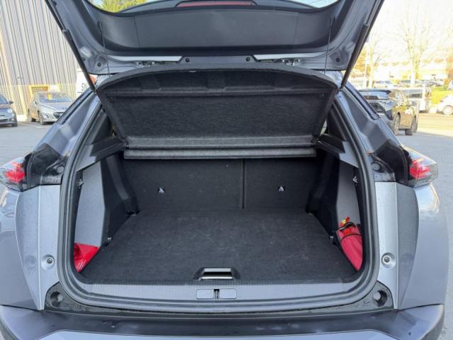 Peugeot 2008 image 9