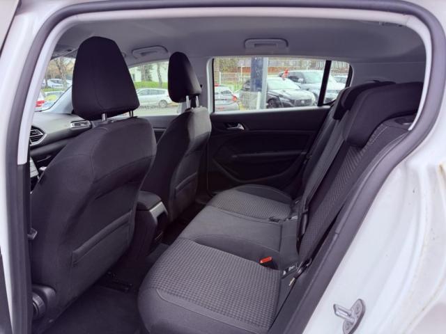 Peugeot 308 image 7